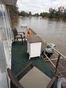 Moama on Murray Houseboats