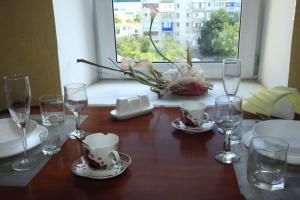 2-bedroom on Mykolaychuka street