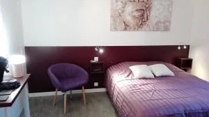 Le Bouddha Besse - 埃格利斯讷沃-当特赖格