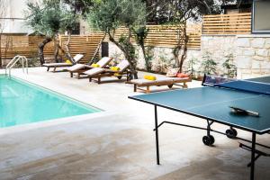 Koukounari luxury villa