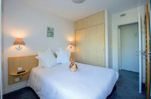 Hotels Hotel Vacances Bleues Villa Caroline : photos des chambres