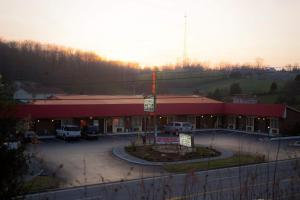 Tazewell Motor Lodge