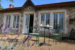 B&B / Chambres d'hotes Le Petit Chateau des Cedres : photos des chambres