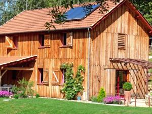 Lodges Hameau Du Sentier Des Sources : photos des chambres