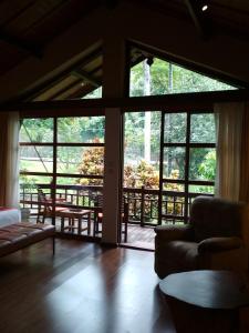 Suite Nhìn Ra Vườn (Suite with Garden View)