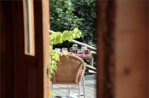 Hotels Hotel La Ferme du Chozal, Chalet de tradition : photos des chambres