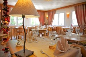 Hotels Les Arobiers : photos des chambres