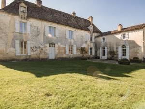 Maisons de vacances Mansion in Aquitaine with Private Pool : photos des chambres