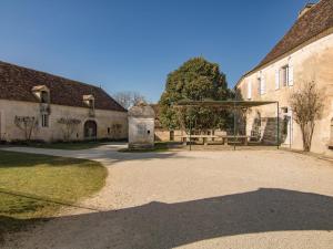 Maisons de vacances Mansion in Aquitaine with Private Pool : photos des chambres