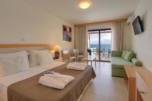 Superior Double Room Sea View with Private Pool