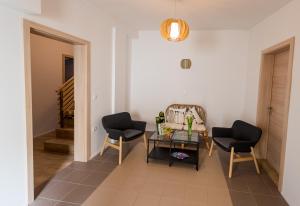 Central Apartments with Parking