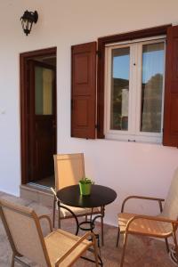 Oasis Rooms & Studios in Galissas Syros Greece