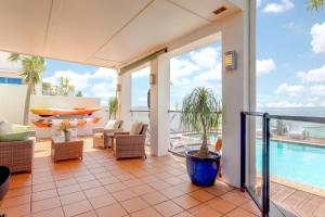 Brisbane Moreton Bay Beach Lodge Single Room lobby