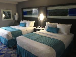 Queen Room with Two Queen Beds room in Best Western Plus Spartanburg