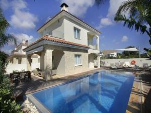 Picture Renting this Luxury Villa Ayia Napa Villa 134