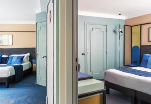 Two Adjacent Double Rooms  room in Hôtel les Cigales
