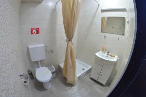 Double Room room in Pensiunea Boema Ploiesti