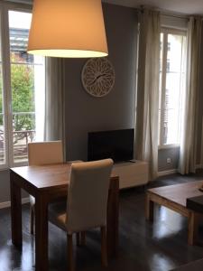 Appartements Meuble d'affaires place Dupleix : photos des chambres