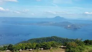 Elizabeth 1829 @ Wind Residences - Tagaytay