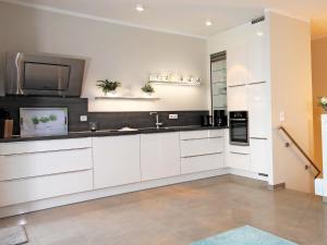 Villa Sonneninsel in Binz - mit Sauna und zwei Terrassen