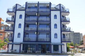 Хотел Калипсо Блу