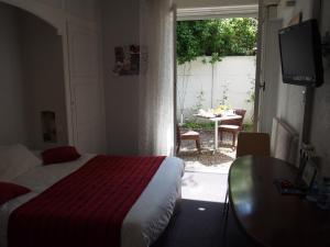 Hotels Hotel Du Croise : photos des chambres