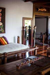 Sombra e Água Fresca Resort