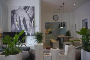 Number 19 Chapel Court