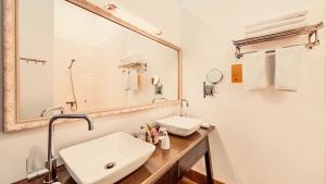 White Mansion 白色公馆