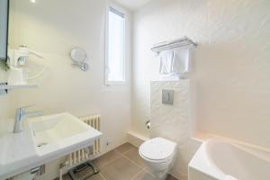 Hotels The Originals Boutique, Hotel Normandie, Auxerre : photos des chambres