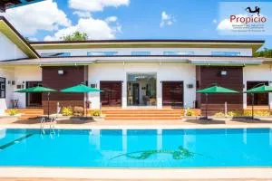 普奥皮克酒店和度假村 - Guimba