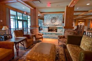 First Tracks Lodge, by Lodging Ovations