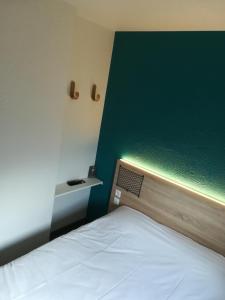 Hotels hotelF1 Avignon Centre Courtine gare TGV : photos des chambres