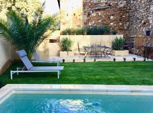 Maisons de vacances XIXe Provencal Stone House with Private Pool : photos des chambres