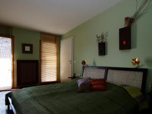 Classic Double Room with Bath room in The rooms Bed & Breakfast