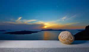 On the Cliff Suites Santorini Greece