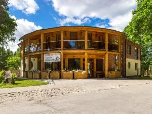 KEMERI Hotel in National Park - FREE PARKING - Ķesterciems