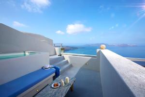 On the Cliff Suites Santorini Greece