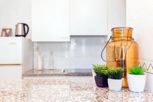 Lets Holidays 1 minute to the beach