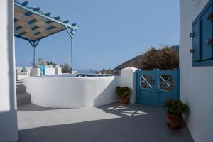 Semeli Cave House Santorini Greece