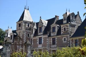 Hotels Chateau de Jallanges - Les Collectionneurs : photos des chambres