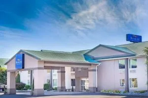 Baymont by Wyndham Bartonsville Poconos - Sciota