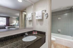 2 Double Beds, Mobility/Hearing Impaired Accessible Room, Bathtub w/Grab Bars, Non-Smoking room in Baymont by Wyndham Sarasota
