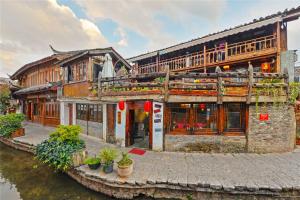 Lijiang Venice Lost Guest House, Vendégházak - Licsiang
