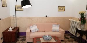 Mancinis place