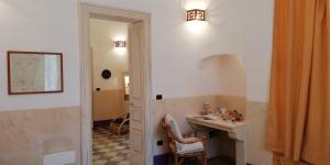 Mancinis place