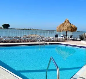 Gulfview Hotel - On the Beach - Dunedin