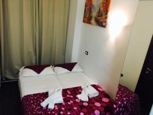 Twin Room with Private Bathroom