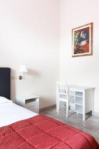 Superior Triple Room room in Hotel St. James