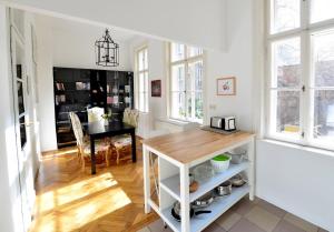 Top Flat - 1 FREE Parking Space At The Metro - Hotel 4 stelle a Vienna